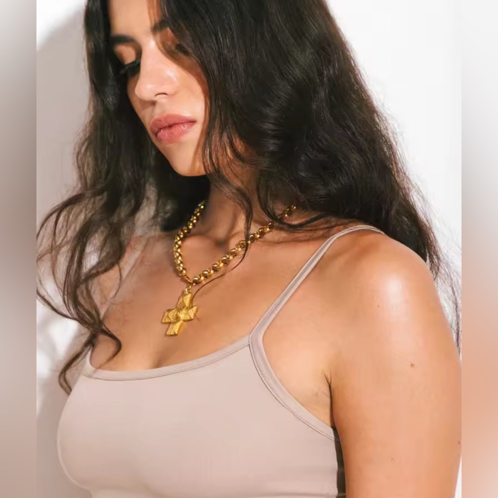 NEW 18K GOLD PLATED “ORION CROSS” STATEMENT NECKLACE - Picture 7 of 7